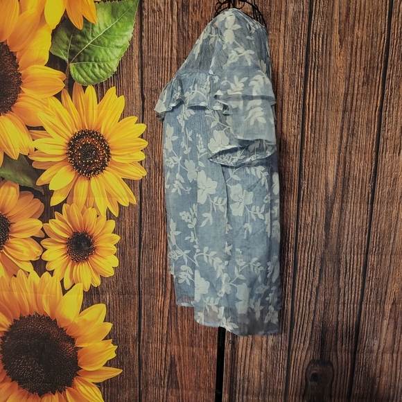 De Chance Layered Ruffled Blouse - Picture 2 of 7